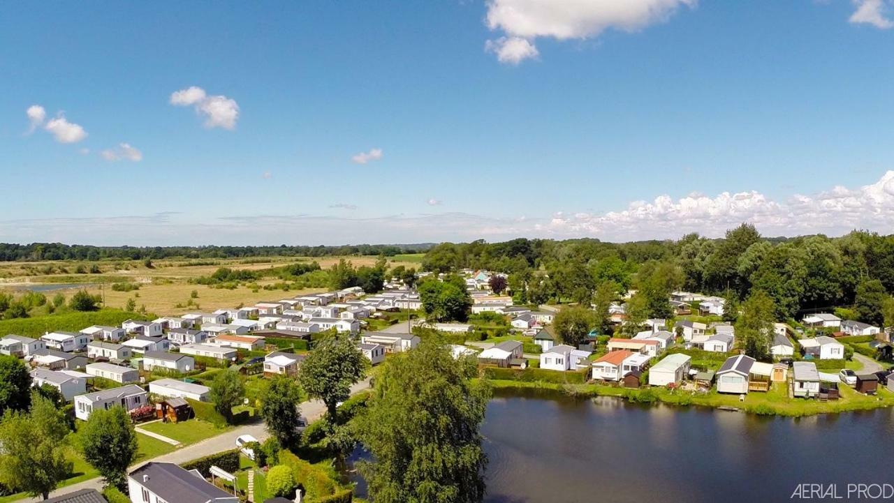 Camping La Garenne De Moncourt Rue  Εξωτερικό φωτογραφία