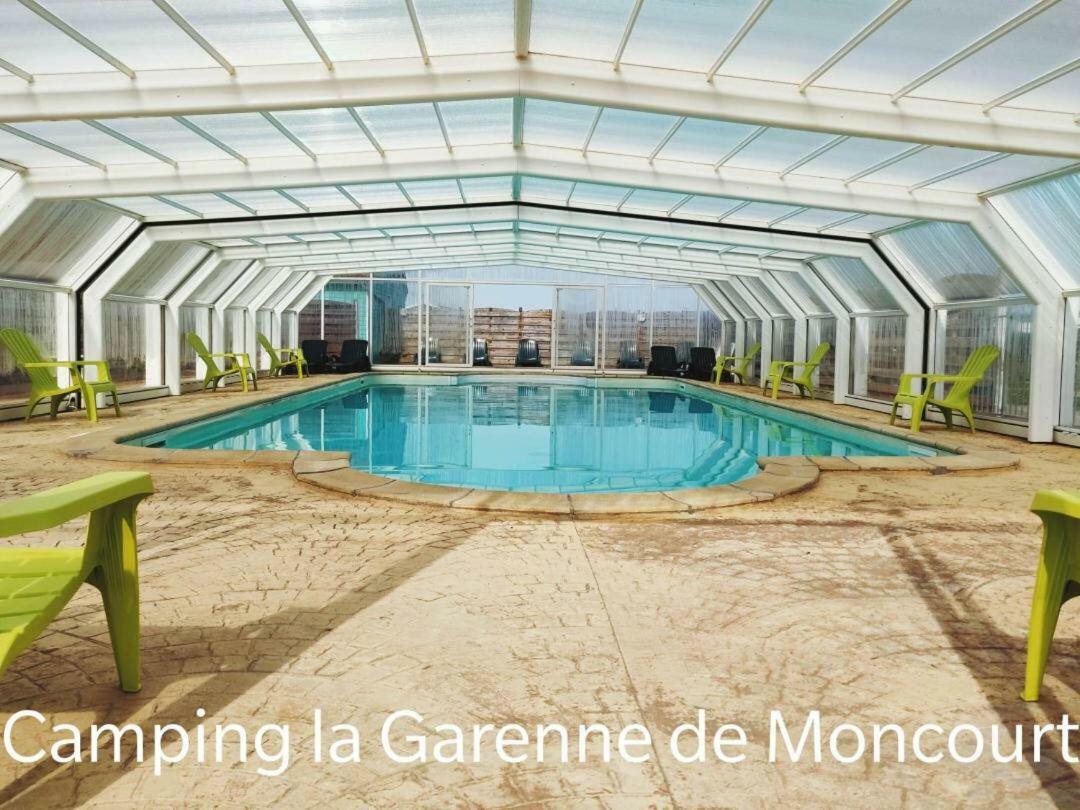 Camping La Garenne De Moncourt Rue  Εξωτερικό φωτογραφία